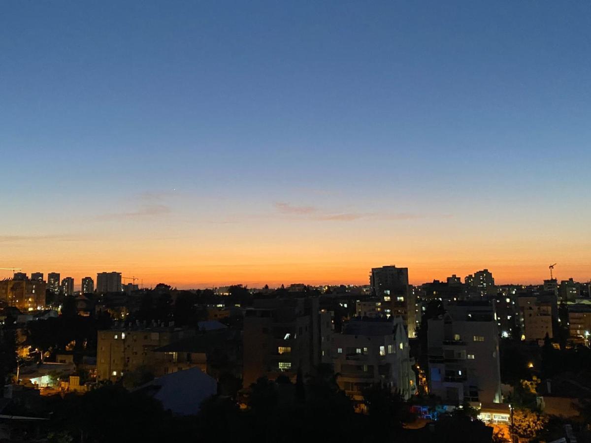 Penthouse In The City Apartment Rehovot ภายนอก รูปภาพ